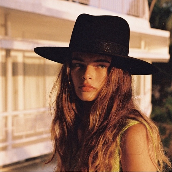 SORRY, THIS ITEM IS SOLD!